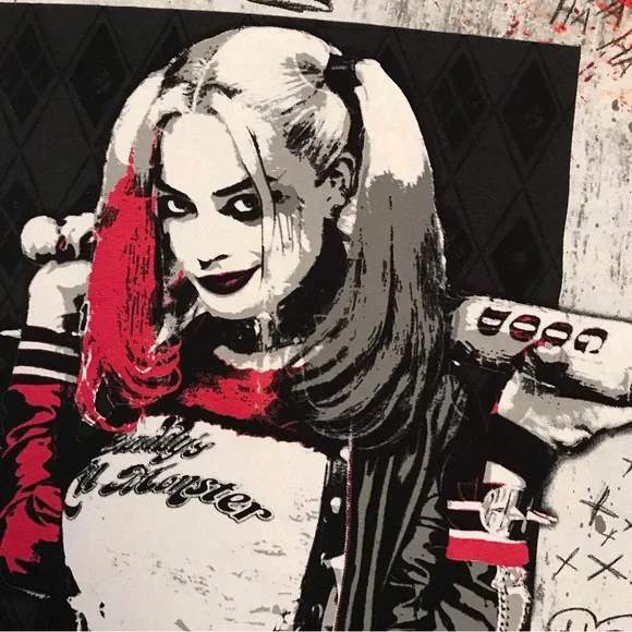 DC Comics Suicide Squad Harley Quinn Queen of Diamonds Graphic Tee Size Small - Picture 4 of 5